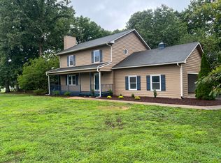 100 Shady Oak Ln, Forest, VA 24551