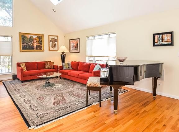 3rd image of 43 Greenridge Ave #B