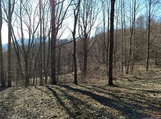 5 Sage Ln, Waynesville, NC 28785