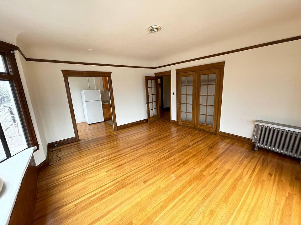 1st image of 405 6th Ave #6