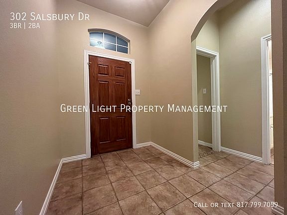 4th image of 302 Salsbury Dr