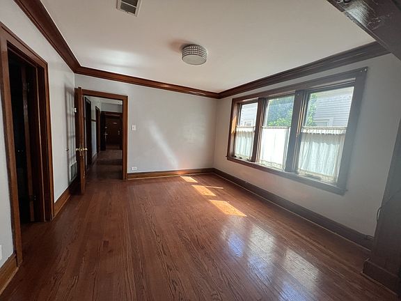 5th image of 4915 N Kedvale Ave APT 1