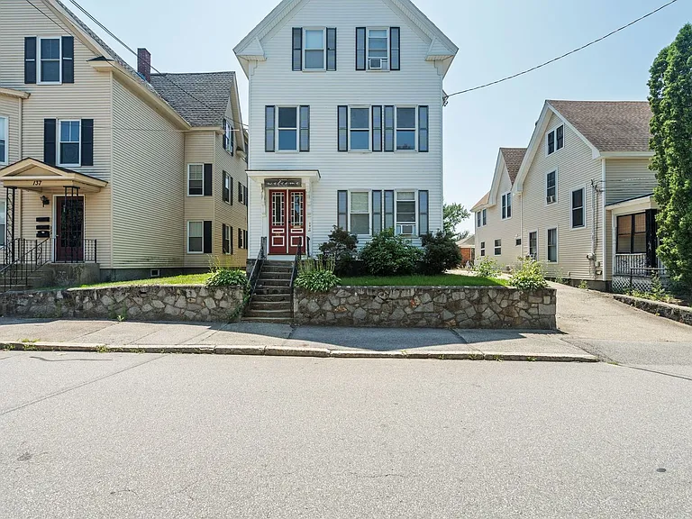 135 Sagamore St #2 — Photo 2