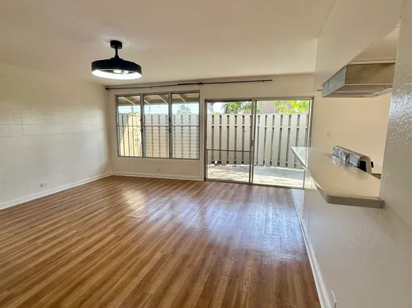 1416 Hunakai St #111, Honolulu, HI 96816