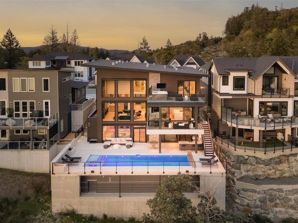 2029 Pinehurst Ter, Langford, BC V9B 3S3