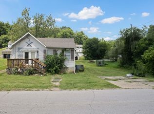 909 Camden Ave, Parkersburg, WV 26101