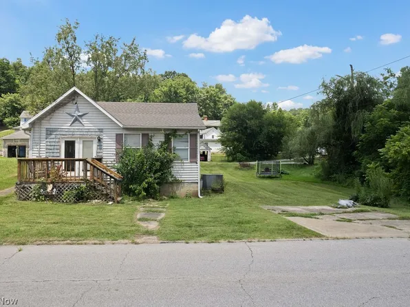 909 Camden Ave, Parkersburg, WV 26101