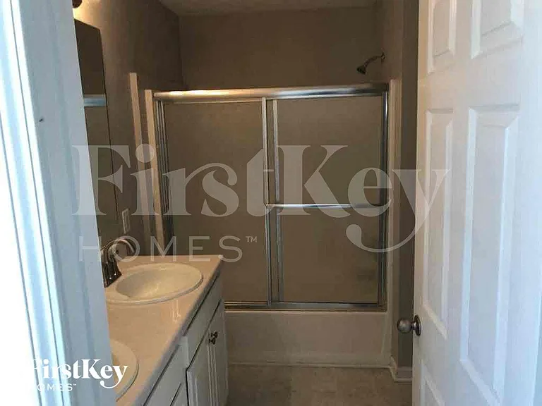 182 Prescott Ct — Photo 13