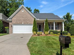 15 Bluff Ridge Ct, Greensboro, NC 27455