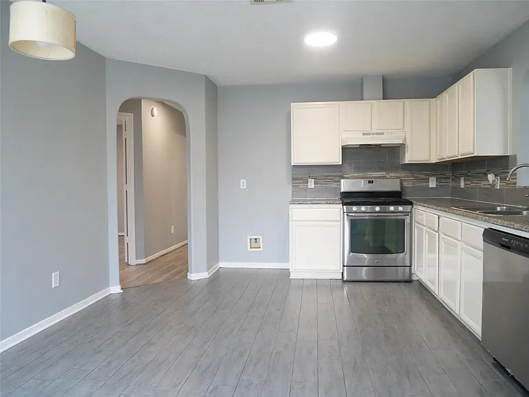 11931 Panay Village Cir — Photo 23