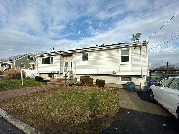 2nd image of 148 E Mountain Ave #2