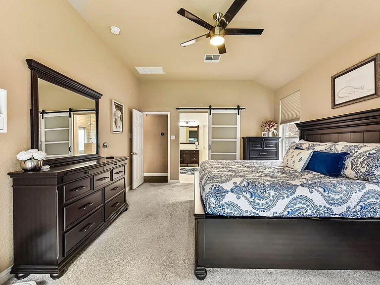 10216 Anahuac Trl — Photo 29
