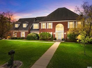 302 E Morningside Dr, Peoria, IL 61614