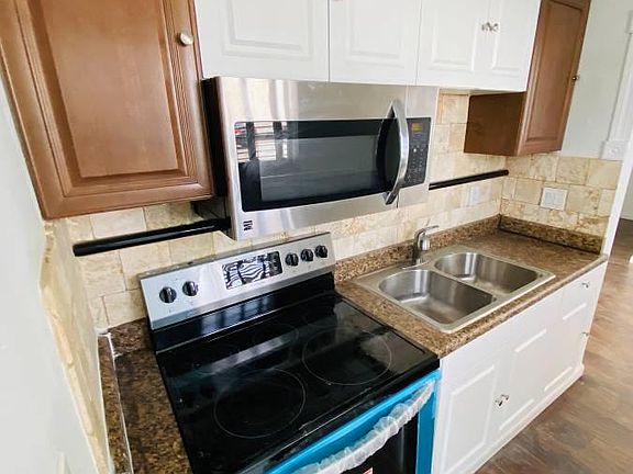 5th image of 6942 Bay Dr #2