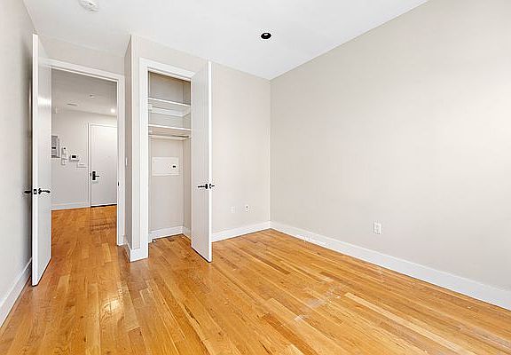 5th image of 139 W 123rd St APT 2R
