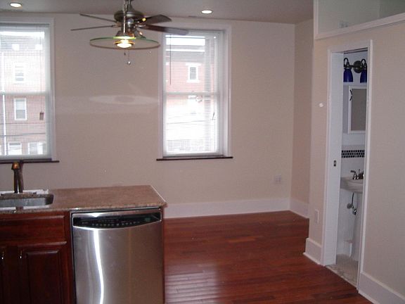 4th image of 233-35 W Girard Ave