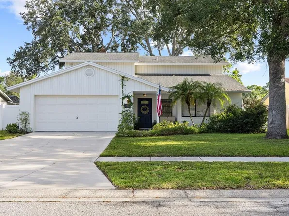 4814 Fox Hunt Dr, Tampa, FL 33624