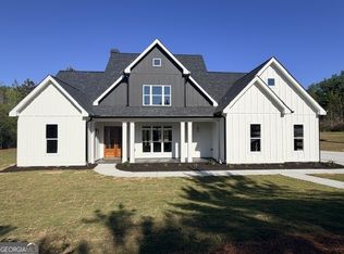 6860 Heardsville Rd, Cumming, GA