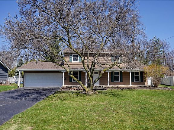 2nd image of 110 True Hickory Dr