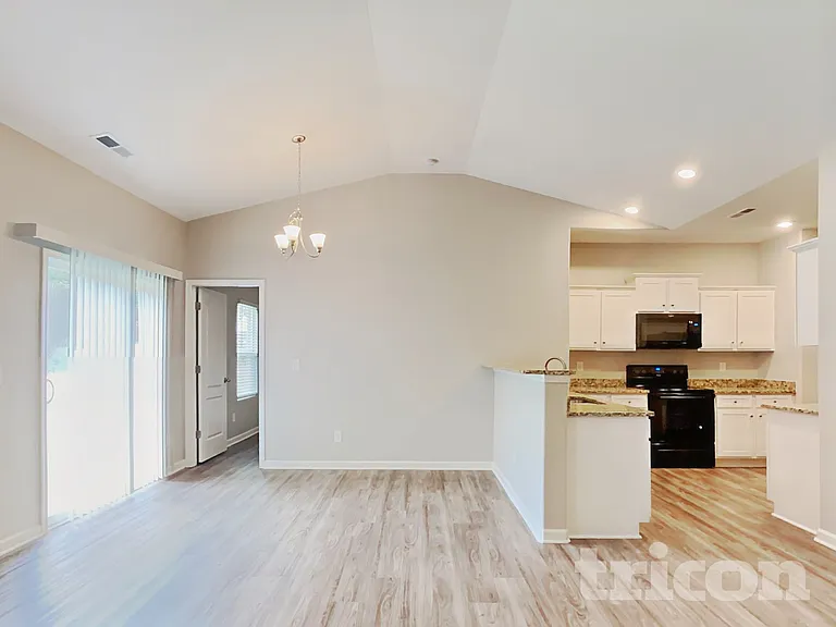 7138 Cuddington Dr — Photo 4