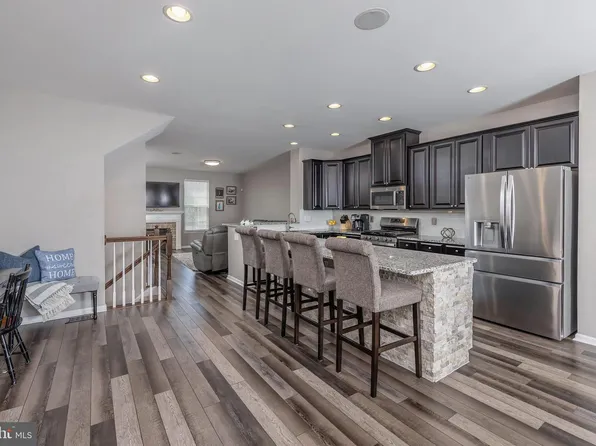 1027 Prime Pl, Sewell, NJ 08080