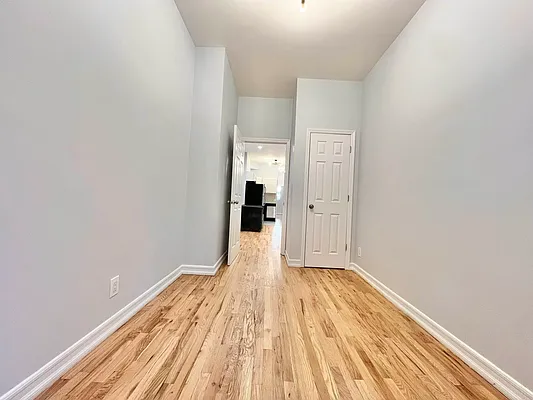 Rented by ERNY LLC | media 18