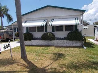 2045 N Mobile Estates Dr, Sarasota, FL 34231
