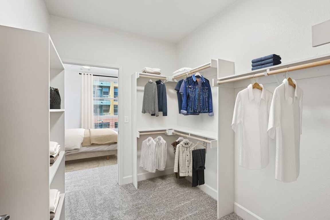 Walk-in closet