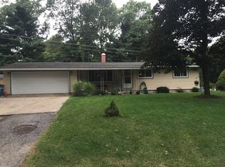 171 N 5th Ave, Fruitport, MI 49415