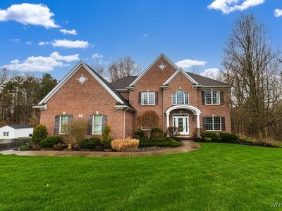 2 Valley Overlook Dr, Lancaster, NY, 14086