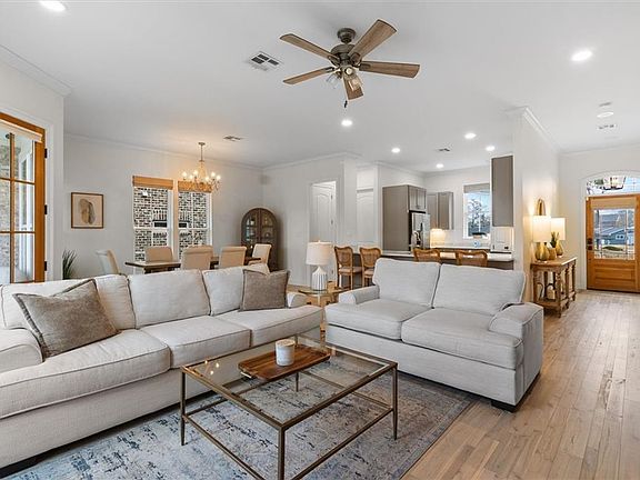 3rd image of 31 Hennessey Ct