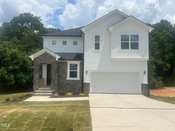 212 Fast Pitch Ln, Four Oaks, NC 27524