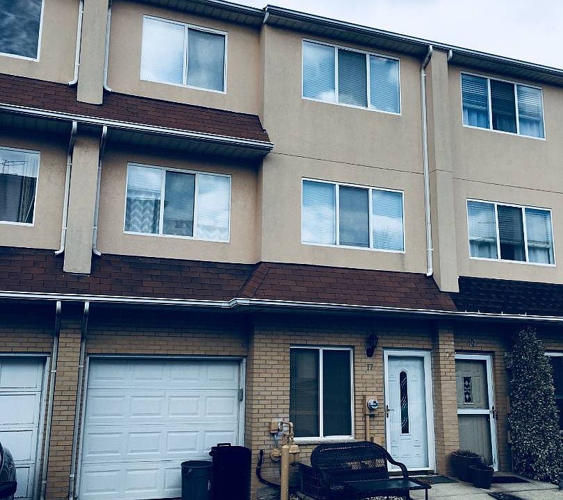 1st image of 17 Sandywood Ln