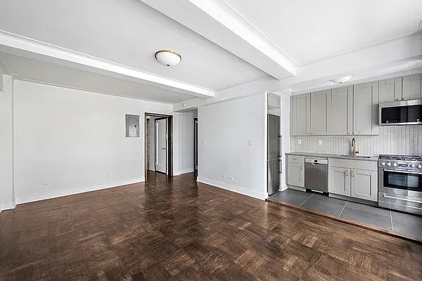 Rented by Brown Harris Stevens | media 2