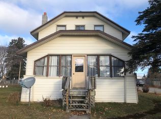 319 E Truman St, Newberry, MI 49868