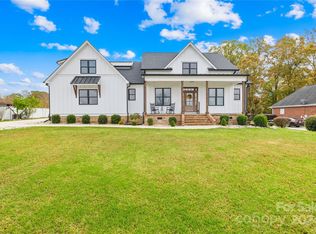 115 Rosebank Dr, Shelby, NC 28150