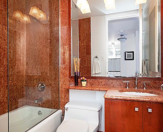 5th image of 300 E 62nd St APT 701