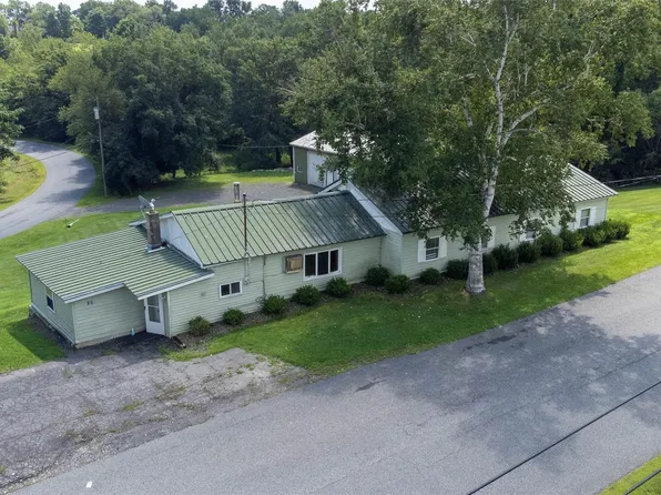86 Carpenter Rd, New Hampton, NY 10958