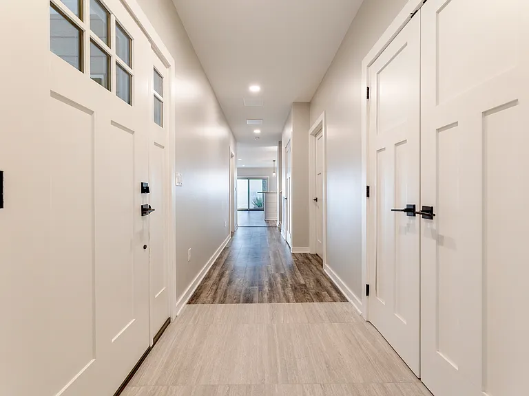 22595 Bayview Ln — Photo 9