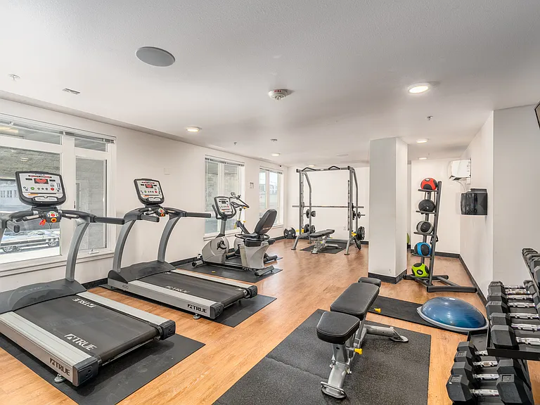 Mysa Apartments — Photo 15