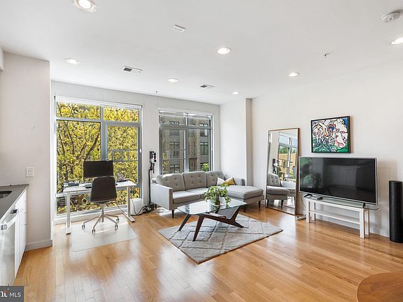 5th image of 435 R St NW #205