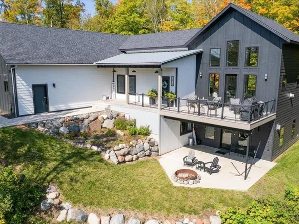 1919 Middle Ln, Duluth, MN 55811