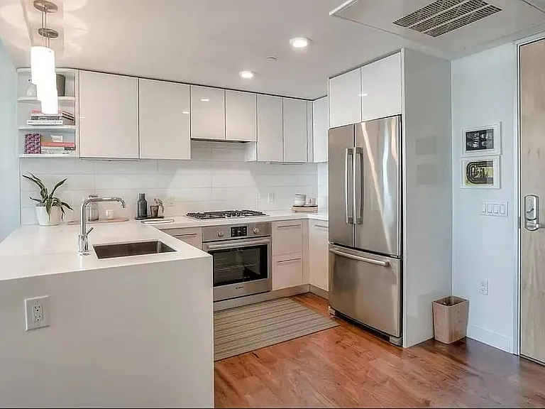 555 Fulton St #426 — Photo 7