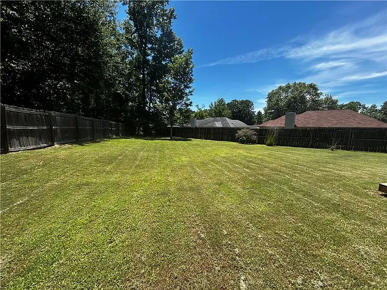 249 Deerfield Ct — Photo 17
