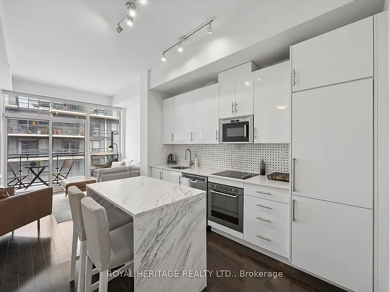 460 Adelaide St E #Penthouse 122 — Photo 12