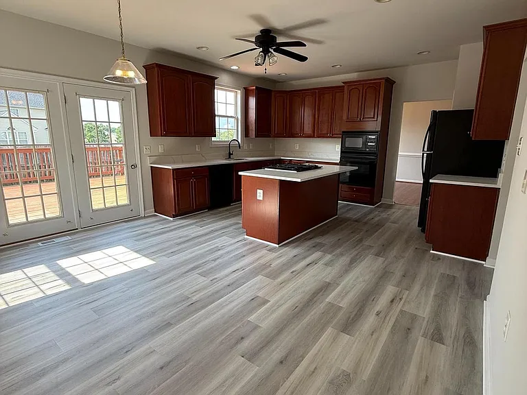 19 Masters Dr — Photo 10