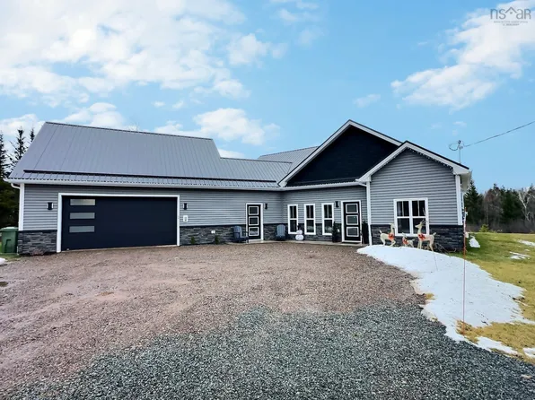 94 Tyler Ave, Colchester, NS B6L 6W4