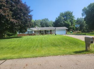 143 Rustic Ln, Battle Creek, MI 49017