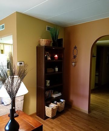 4th image of 15711 Old Orchard Ct Unit 1S