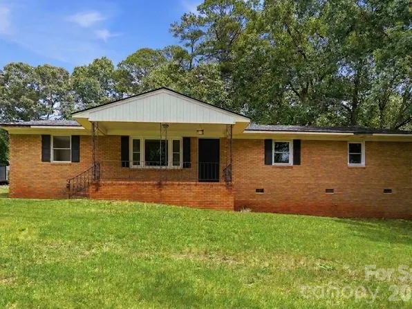 313 Park Terrace Dr, Belmont, NC 28012